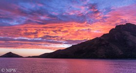Stunning sunrise in the Yasawa Islands n Fiji
